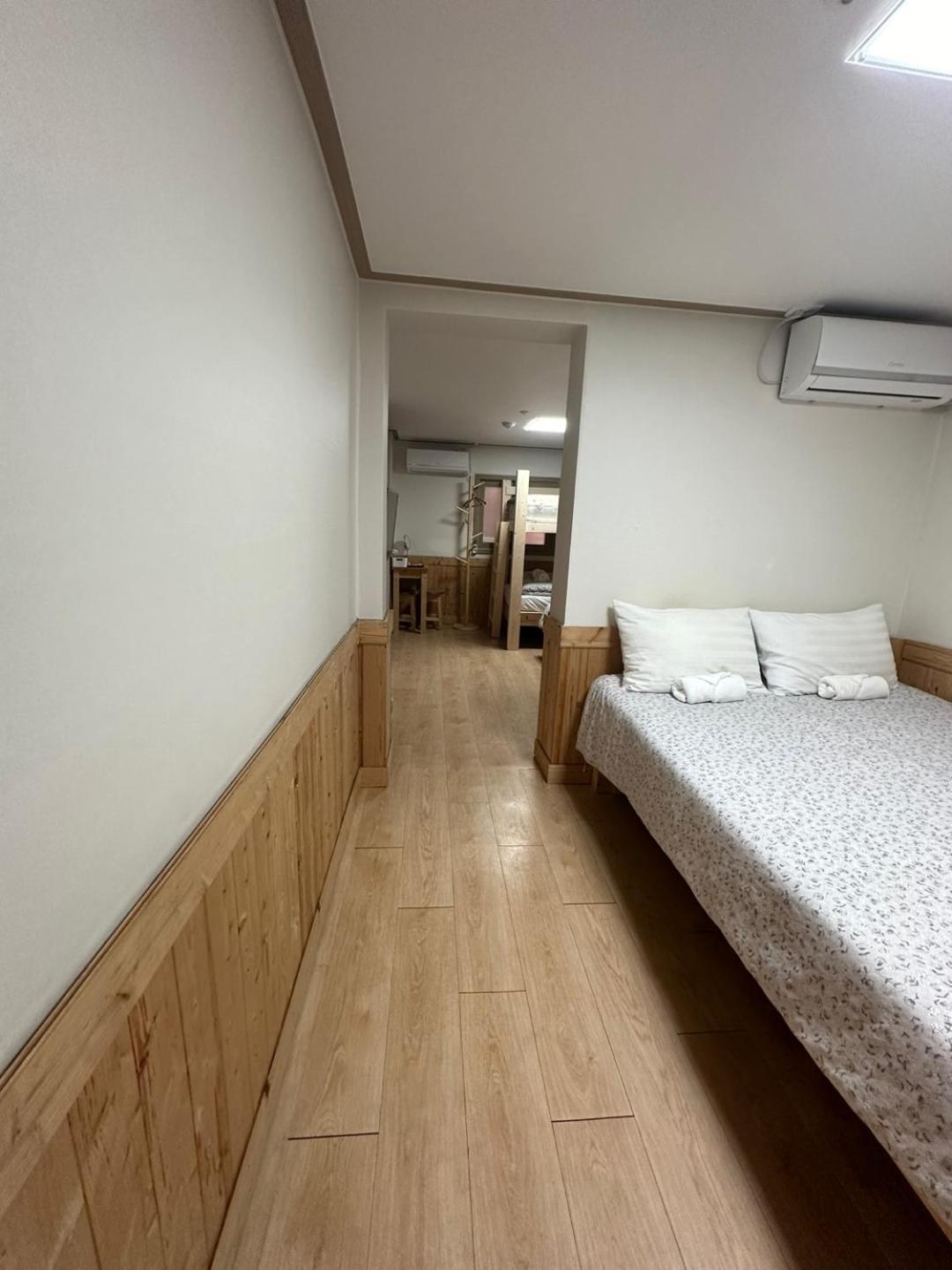 Guest house Station R 2*